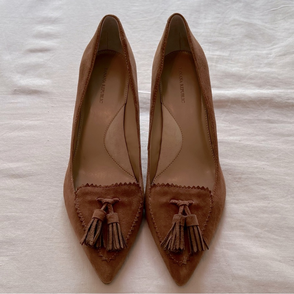 Banana Republic Madison 12 Hour Pumps